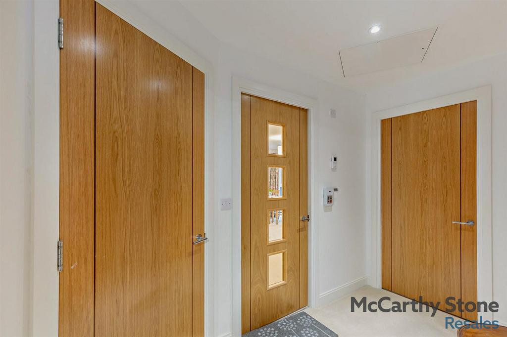 8644604-interior03-800.jpg