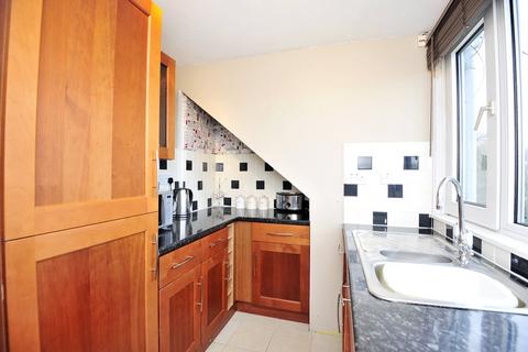 1 bedroom flat to rent, Bank Street, Top Floor Right, Aberdeen, AB11