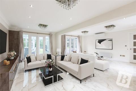 1 Birchfield, North Stifford, Grays, RM16 5UU