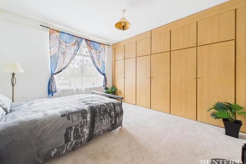 1 bedroom flat for sale, Barr House Avenue, Consett