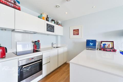 1 bedroom apartment for sale, Seven Sea Gardens, London