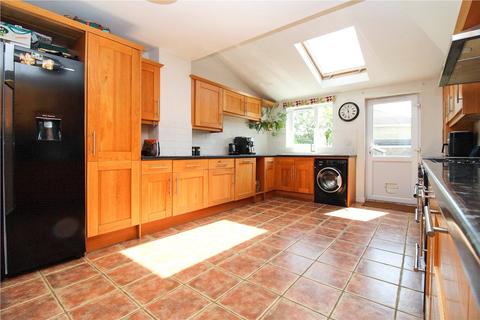 153 Croft Road, Swindon, SN1 4DS