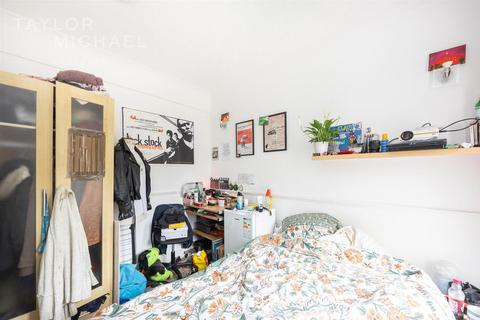 44 Arnold Street, Brighton, BN2 9XT