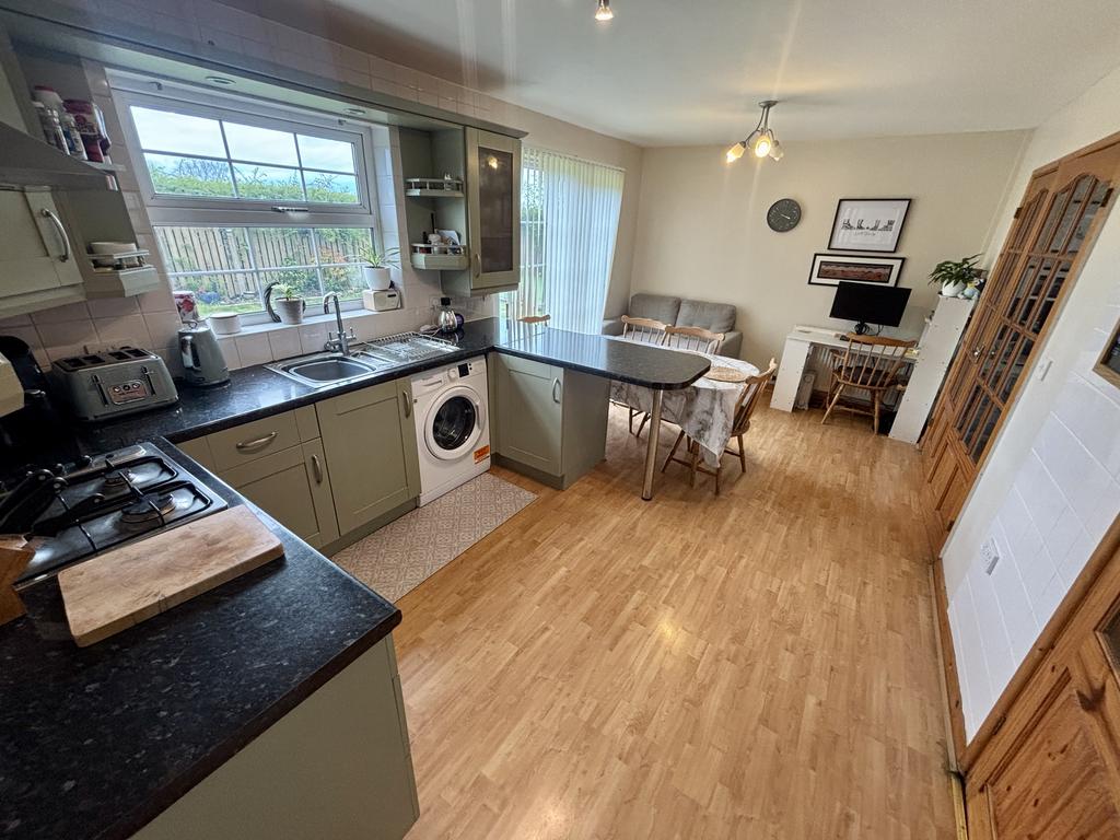 Kitchen/diner (second image)