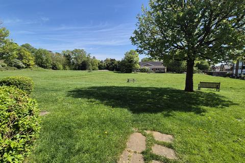2 bedroom flat to rent, Porlock Close, Northampton, Duston, NN5