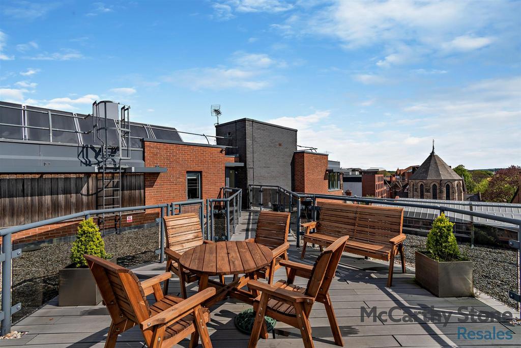 Communal Roof Terrace