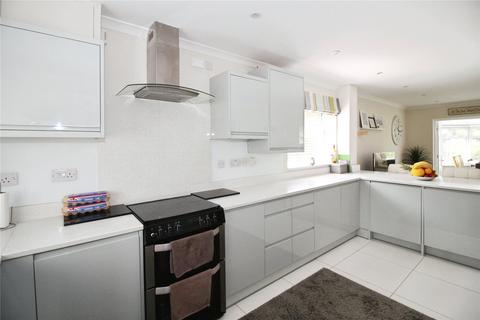 6 Addington Close, Henlow, SG16 6LX