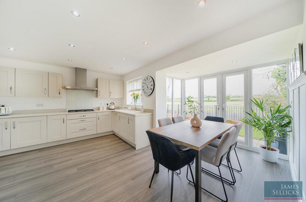 Dning Kitchen