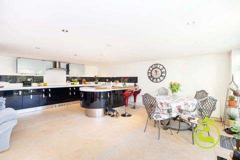 4 bedroom detached house for sale, Wyndham Road, Poole BH14
