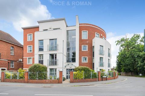 2 bedroom retirement property for sale, Oatlands Avenue, Weybridge KT13