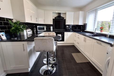 3 bedroom semi-detached house for sale, Quinton Road, Needham Market IP6