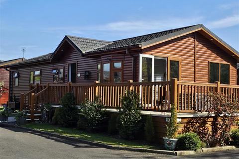 2 bedroom mobile home for sale, Lawnsdale Country Park, Lytham Road, Lytham St. Annes FY8