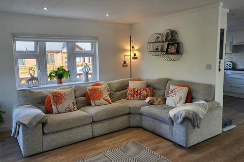 2 bedroom mobile home for sale, Lawnsdale Country Park, Lytham Road, Lytham St. Annes FY8