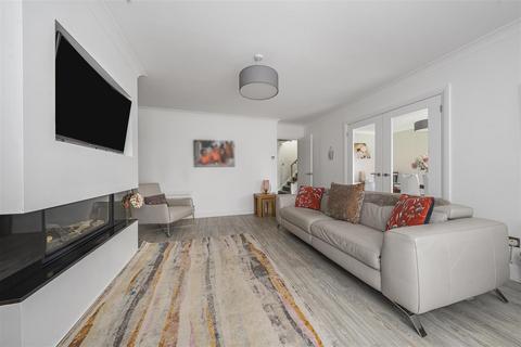5 bedroom detached house for sale, Park Street Lane, Park Street, St. Albans