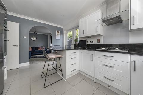 5 bedroom detached house for sale, Park Street Lane, Park Street, St. Albans