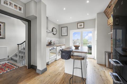 Flat 3, 106 Petherton Road, London, N5 2RT