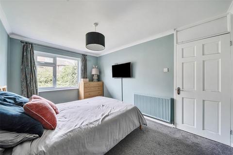 4 Chichester Close, London, SE3 8SD
