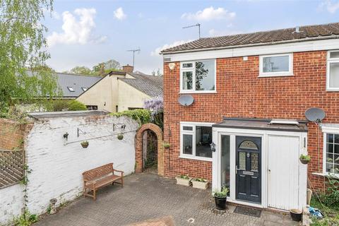 4 Chichester Close, London, SE3 8SD