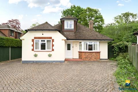45 Charlock Way, Guildford, GU1 1XY
