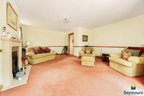 45 Charlock Way, Guildford, GU1 1XY