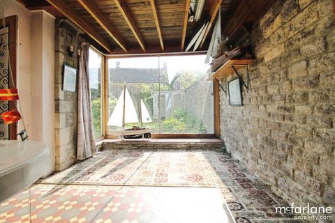 Flat 1, The Vortex Inn Cirencester Road, Fairford, GL7 4BS