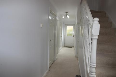 4 bedroom semi-detached house for sale, Island Close, Rotherham