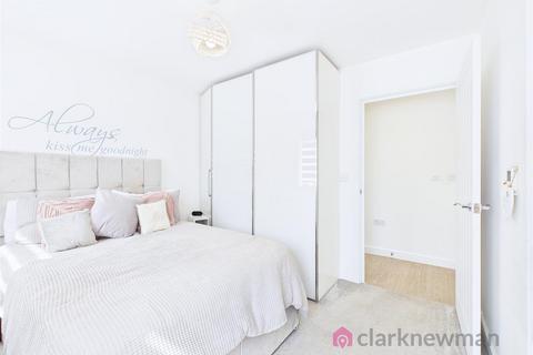 6 Barnfield Way, Newhall, Harlow, CM17 9TN
