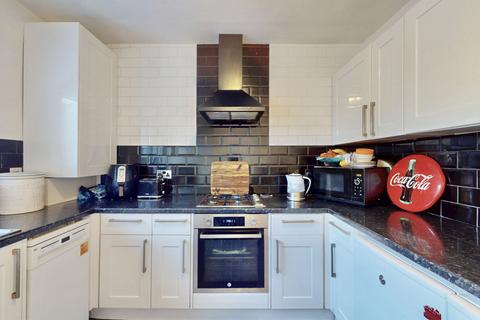 60 Marnham Crescent, Greenford, UB6 9ST