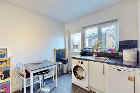 60 Marnham Crescent, Greenford, UB6 9ST