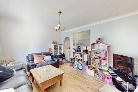 60 Marnham Crescent, Greenford, UB6 9ST
