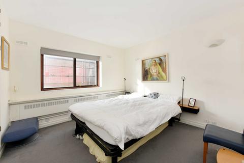 2 bedroom apartment for sale, Danes Court, St Edmund's Terrace, London, NW8