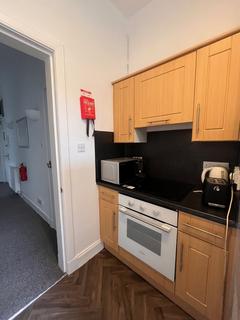 3 bedroom flat to rent, Easter Road, Edinburgh, EH6
