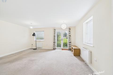 2 bedroom flat for sale, Quercetum Close, Aylesbury, Buckinghamshire