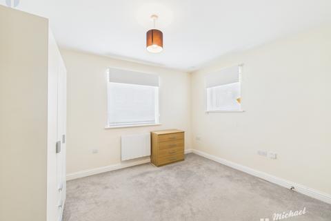 2 bedroom flat for sale, Quercetum Close, Aylesbury, Buckinghamshire