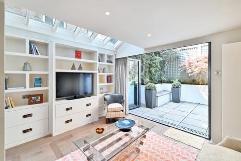 8 Redburn Street, London, SW3 4BX