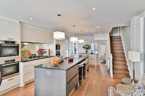 8 Redburn Street, London, SW3 4BX