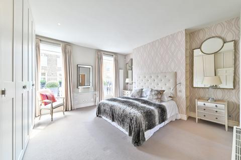 8 Redburn Street, London, SW3 4BX