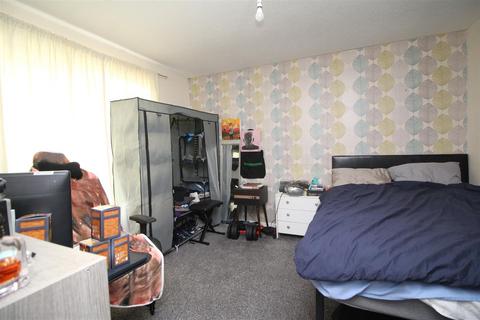 12 Oldbrook, Bretton, Peterborough, PE3 8SH