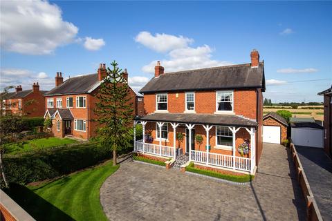 3 bedroom detached house for sale, Pinfold Lane, Mickletown Methley, Leeds, West Yorkshire
