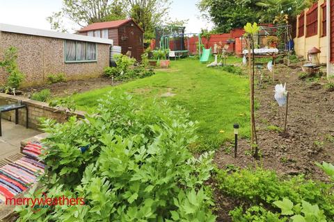3 bedroom detached house for sale, Wheatcroft Road, Rawmarsh, Rotherham, S62