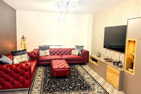 5 bedroom detached house for sale, Gershwin Road, Aylesbury HP21