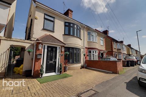 undefined, Carlton Crescent, Luton