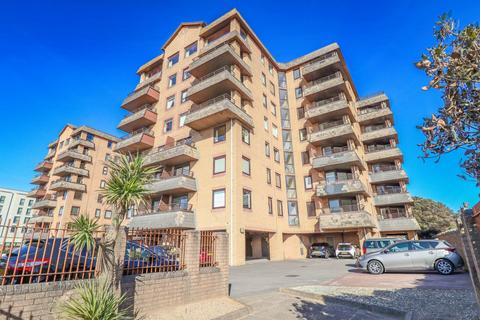 Carlton Mansions South, Sea Front Apartment