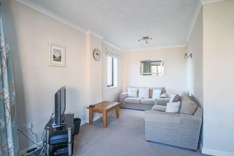 2 bedroom flat for sale, Carlton Mansions South, Sea Front Apartment