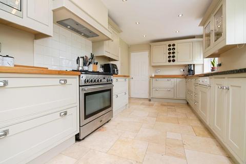 4 bedroom detached house for sale, Greyfriars Close, Solihull