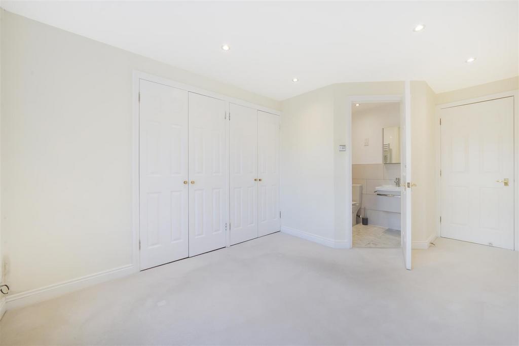 34 Clockhouse Place - h Ch3cr1 K7izafekq Fo VX.jpg