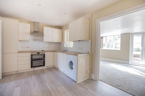 4 bedroom terraced house for sale, Jubilee Gardens, Malmesbury, SN16
