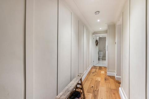 Basement Flat, 82a Devonport Road, London, W12 8NU