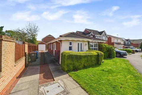 3 bedroom detached bungalow for sale, 7 Fieldfare, Driffield, YO25 5HL