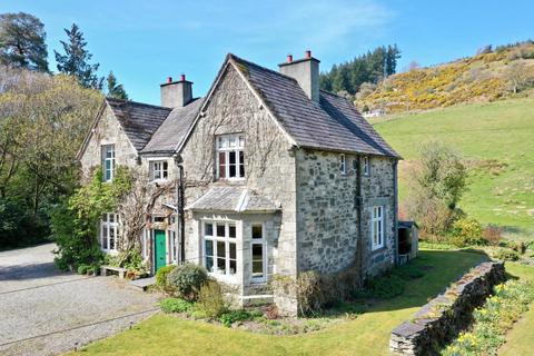 undefined, Penmachno